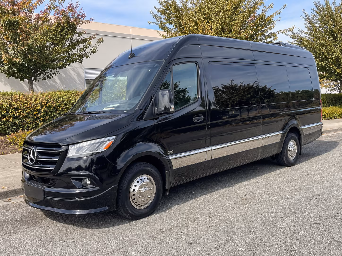 book the perfect ride for your next prom 2