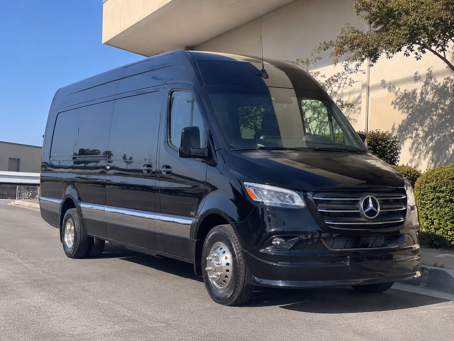 bus rental options for houston trips