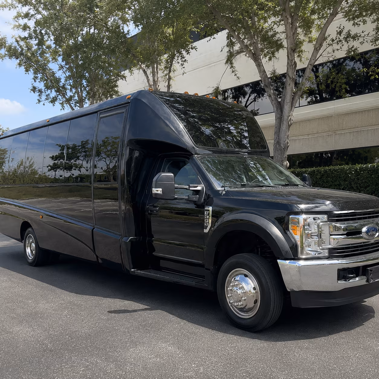 houston new years eve party bus rental