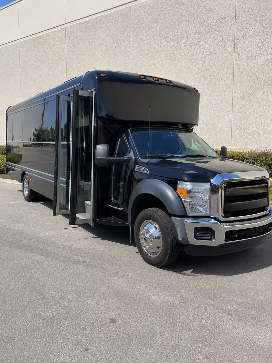 party buses for birthday wine tours and private group tastings in houston