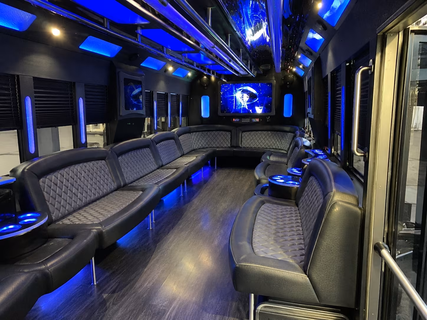 party buses for houston bachelorette bar crawls along washington avenue